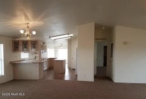 3884 N Reed Rd - Photo 3 of 10