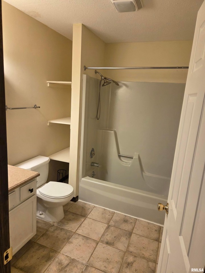 2202 E Hazel Dell Rd - Photo 5 of 17