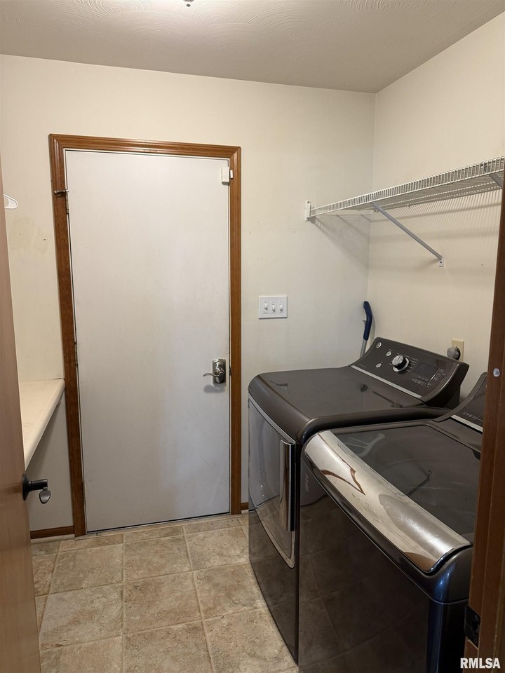 6216 Ballin Dr - Photo 6 of 25