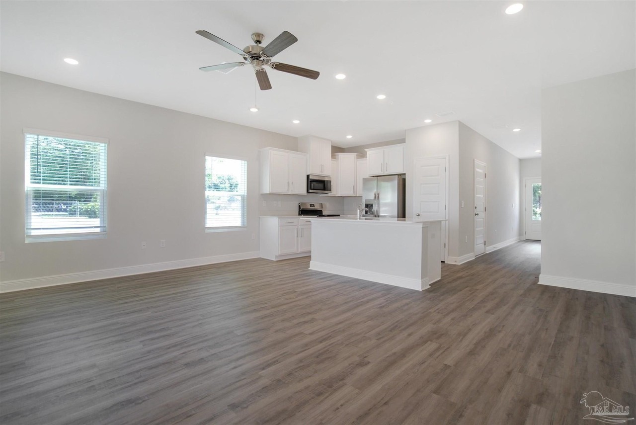 7108 Cedar Grove Way - Photo 3 of 18