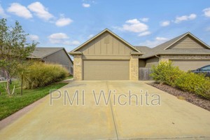 featured image of 3418 E Aster St