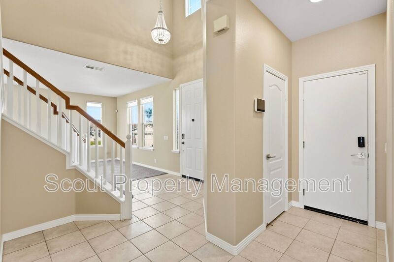 28629 Maplewood Dr - Photo 4 of 39