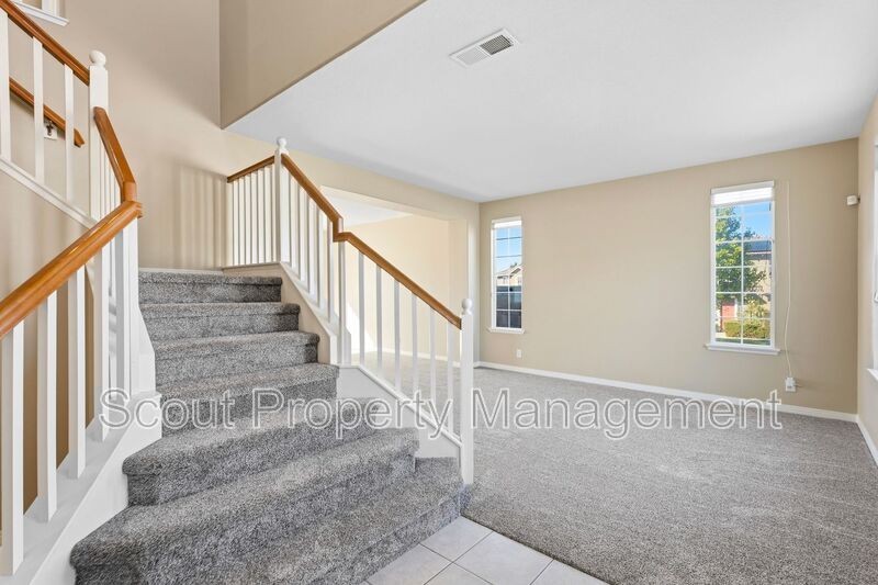 28629 Maplewood Dr - Photo 5 of 39