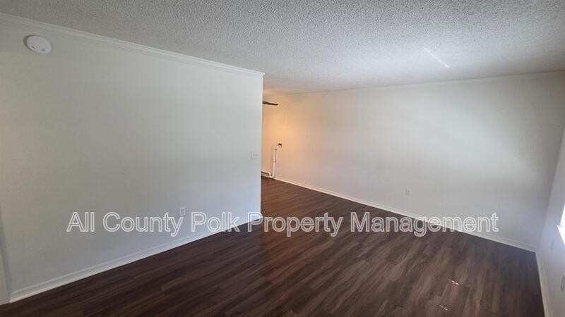 915 Ariana St #2 - Photo 3 of 13