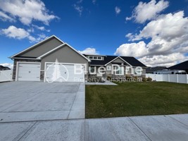featured image of 3873 Rocky Mountain Dr