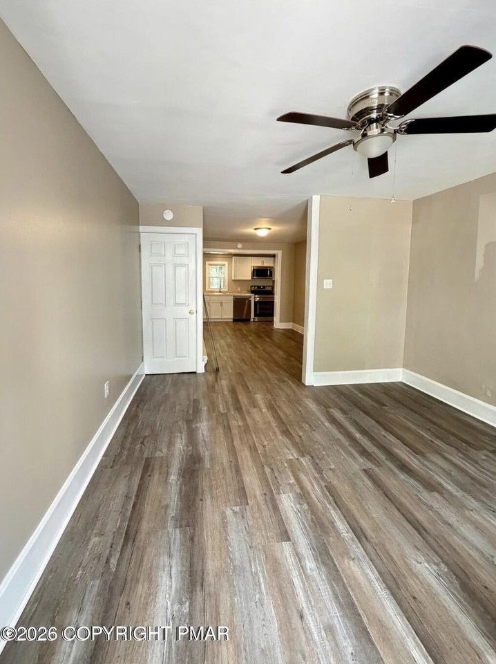 210 W High St - Photo 2 of 16