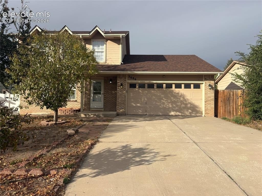 5686 Kingsboro Dr - Photo 2 of 26