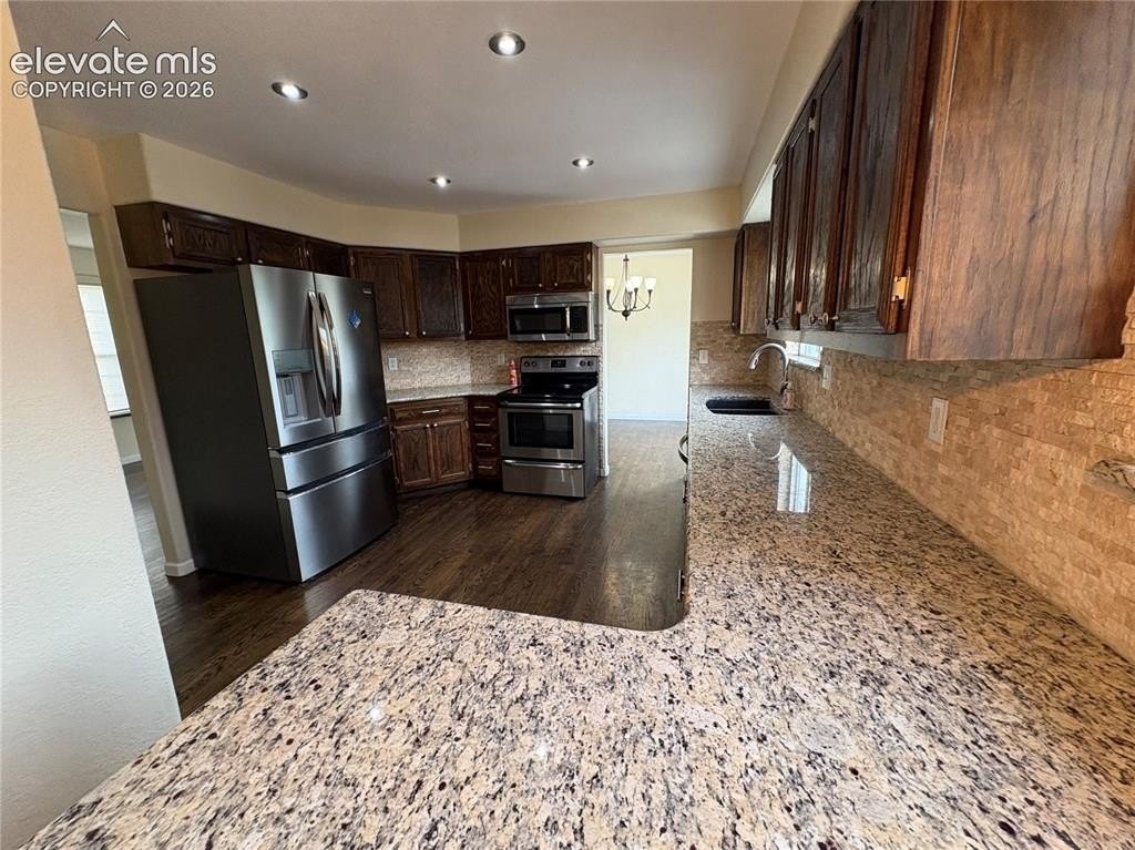 5686 Kingsboro Dr - Photo 3 of 26