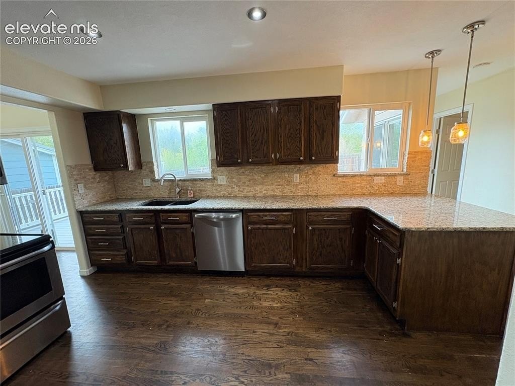 5686 Kingsboro Dr - Photo 5 of 26