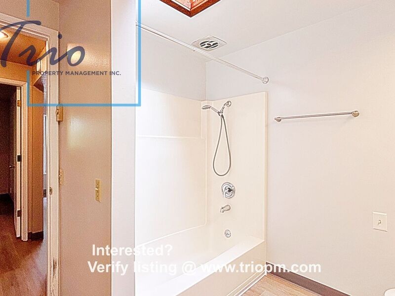 3442 Baywood St - Photo 2 of 12