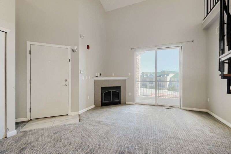 7292 S Blackhawk St #2-305 - Photo 4 of 20