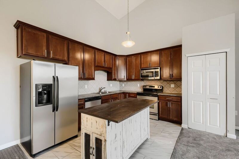7292 S Blackhawk St #2-305 - Photo 5 of 20