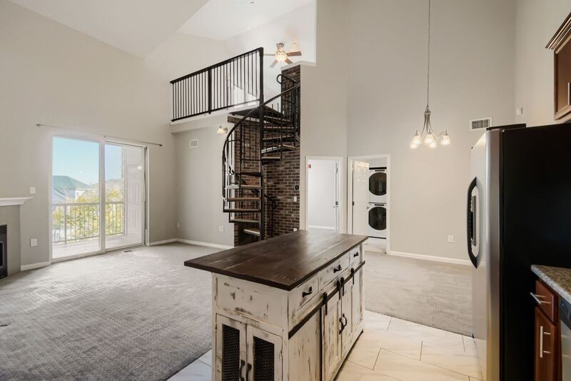 7292 S Blackhawk St #2-305 - Photo 7 of 20