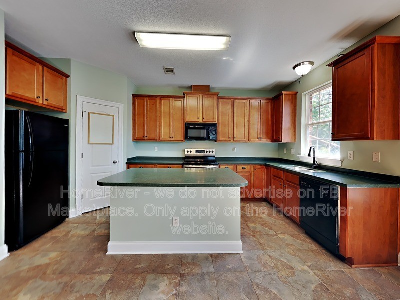 148 Alicia Dr - Photo 7 of 24