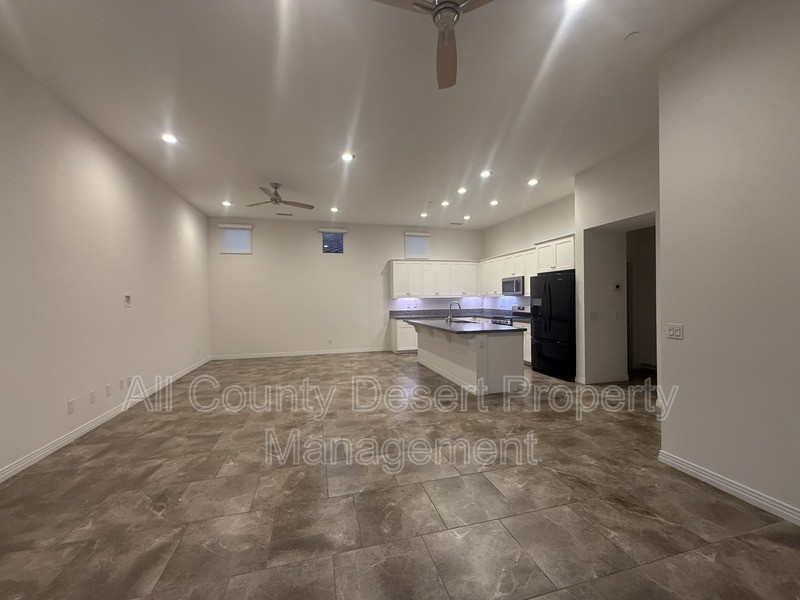 78810 Adesso Way - Photo 4 of 16