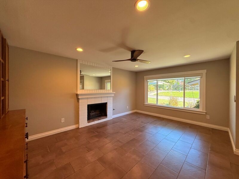 226 Glen Arbor Dr - Photo 7 of 20