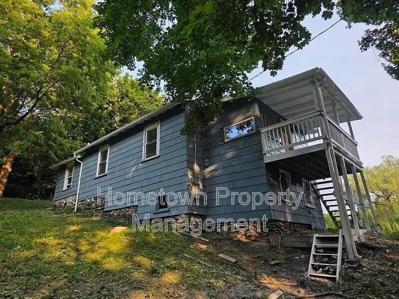 45 Circle Ave - Photo 4 of 6