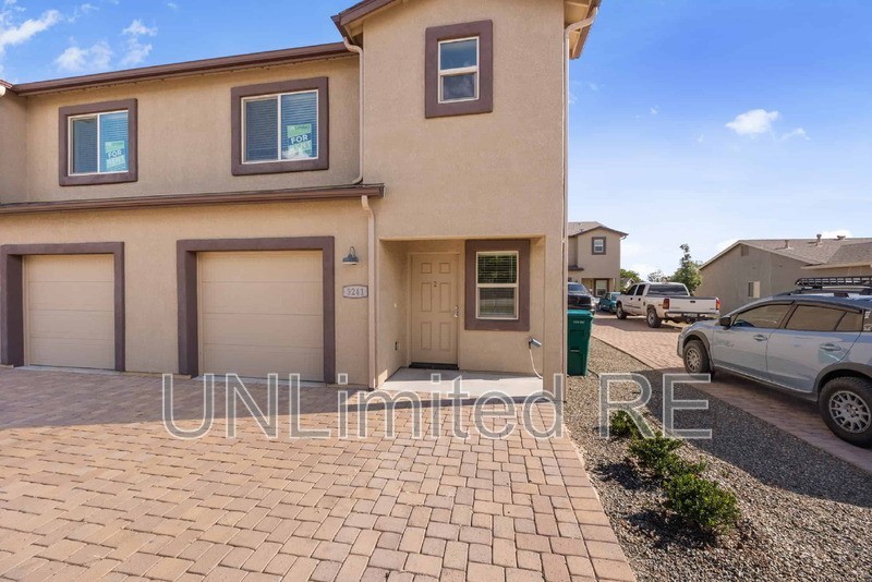 3241 N Constance Dr #2 - Photo 3 of 28