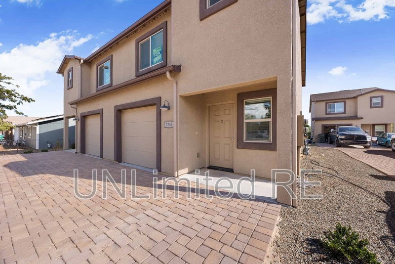 3241 N Constance Dr #2 - Photo 4 of 28