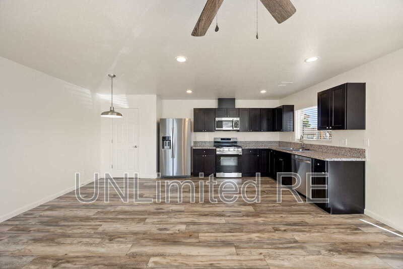 3241 N Constance Dr #2 - Photo 7 of 28