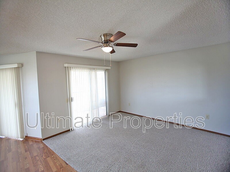 19204 N Star Ridge Dr - Photo 4 of 15