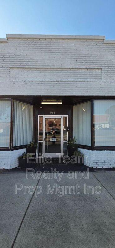 565 Cabarrus Ave W - Photo 3 of 30