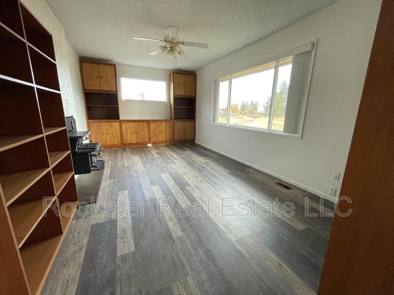 727 S Basalt St - Photo 7 of 36