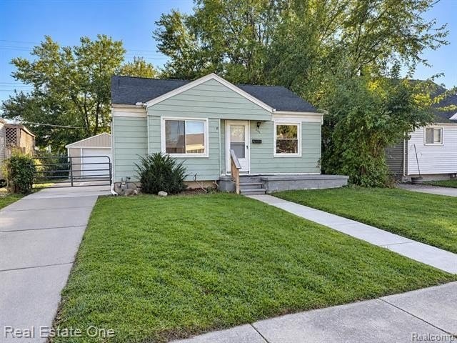 635 Mayflower Ave