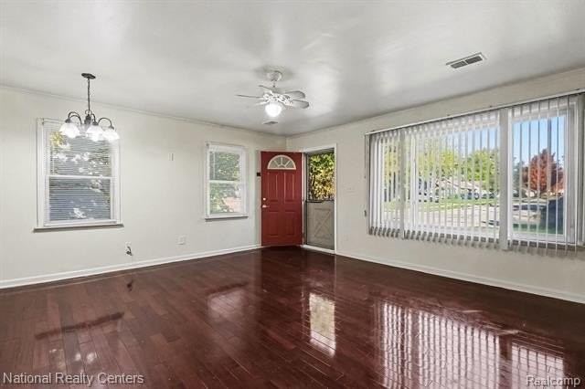 12751 Saratoga St - Photo 3 of 17
