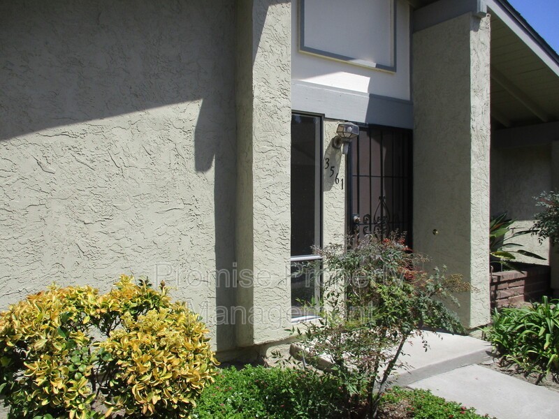 3561 Guava Way - Photo 2 of 27