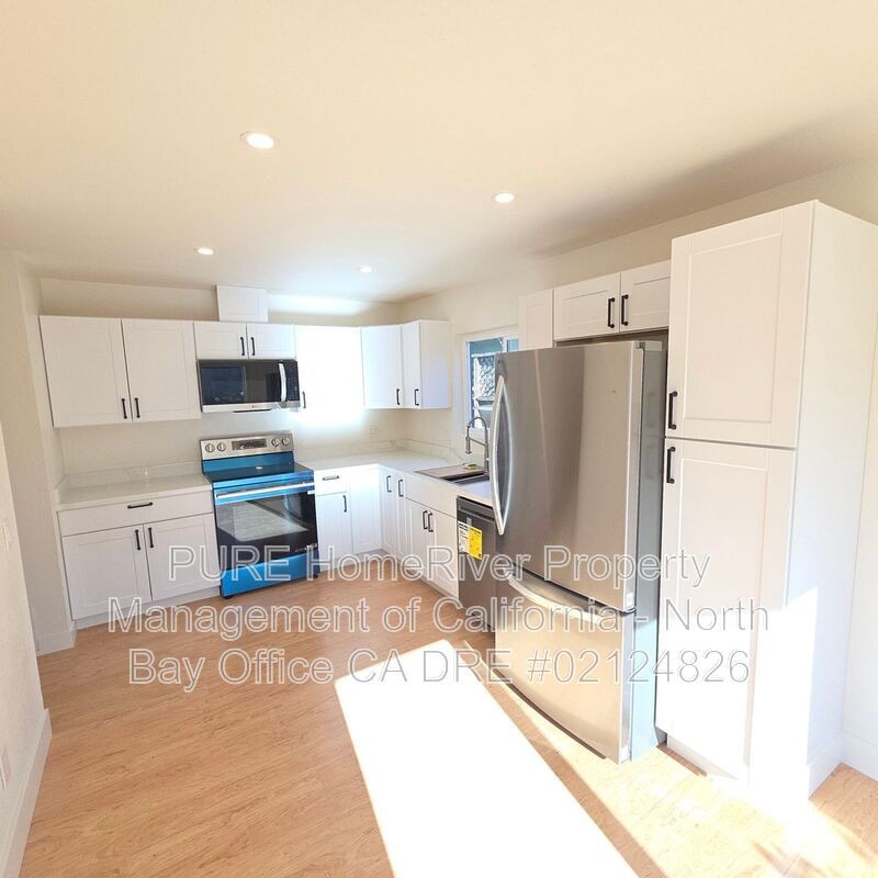1432 Sarkesian Dr - Photo 5 of 16