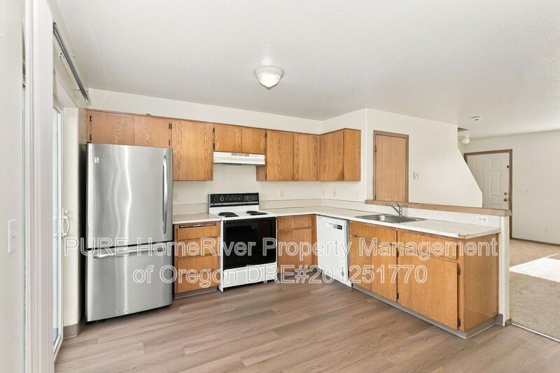 2615 Se 125th Ave #4 - Photo 7 of 22