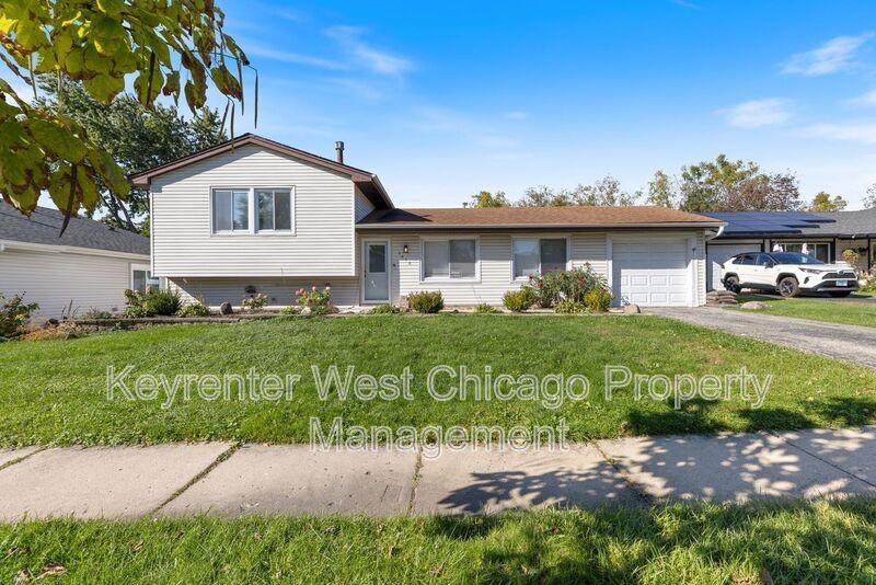 5456 Maclain Ln - Photo 3 of 27