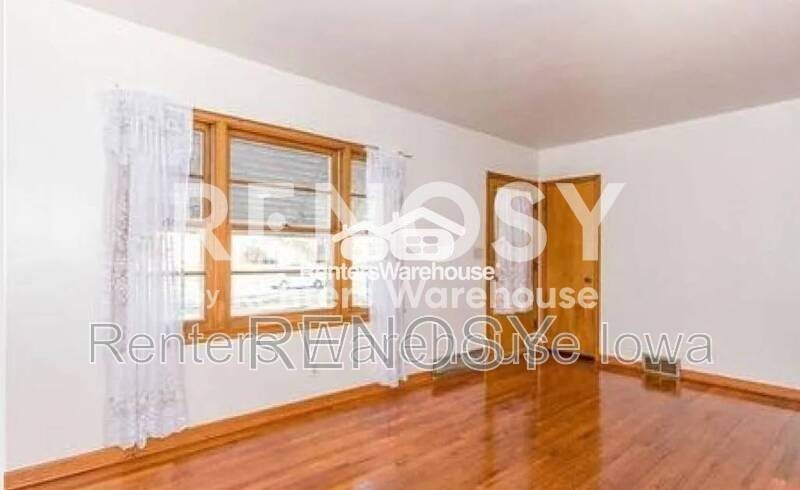 5006 Hickman Rd - Photo 5 of 13