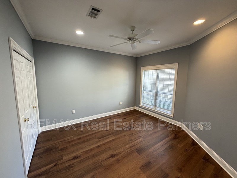 110 Silver Pt - Photo 5 of 21