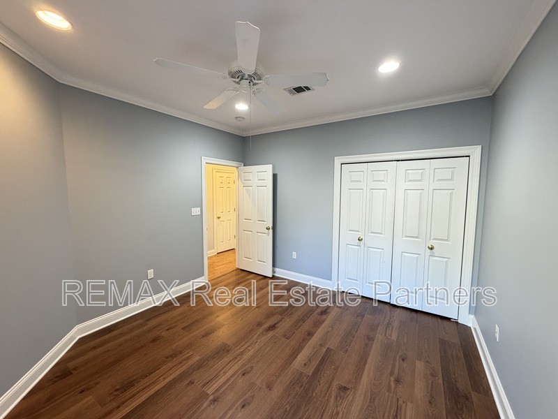 110 Silver Pt - Photo 6 of 21