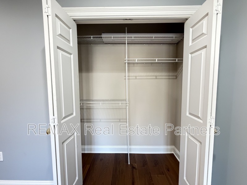 110 Silver Pt - Photo 7 of 21