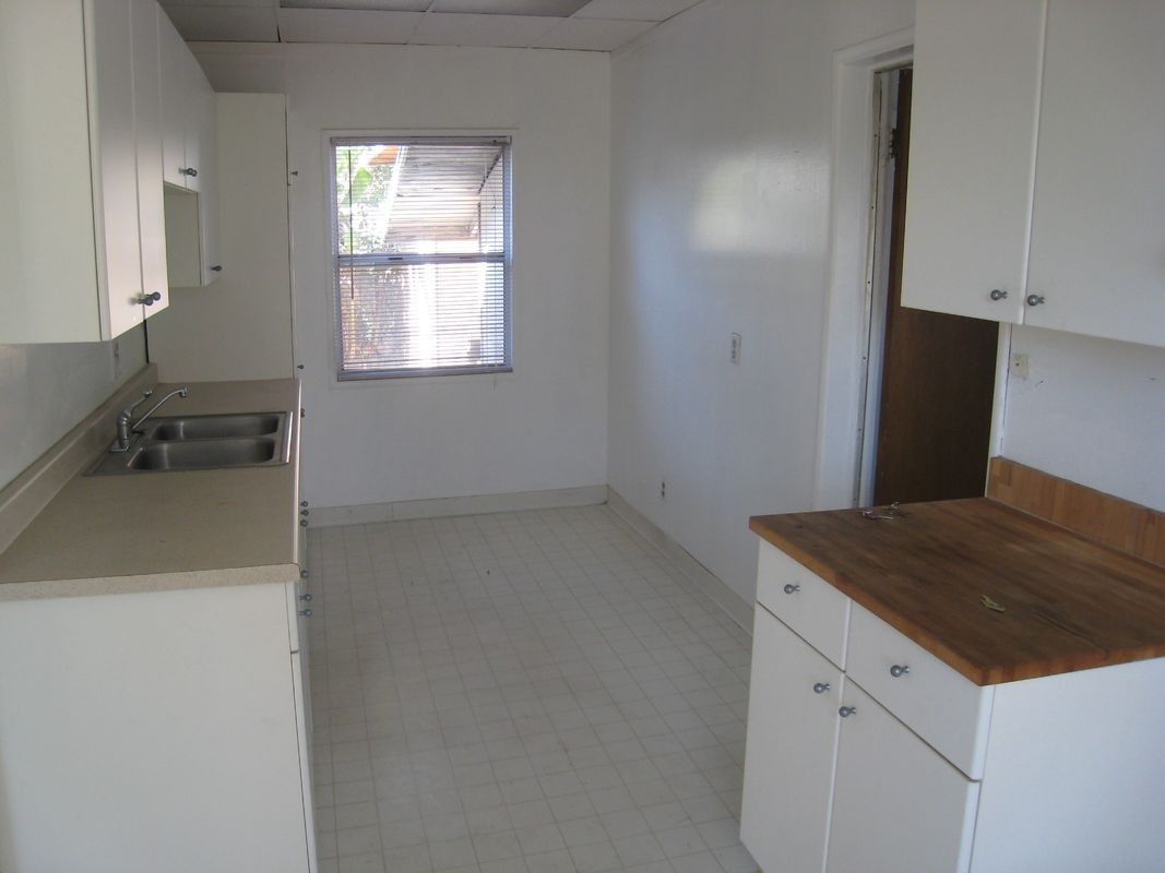 223 E Main St - Photo 6 of 11