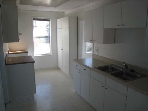223 E Main St - Photo 7 of 11