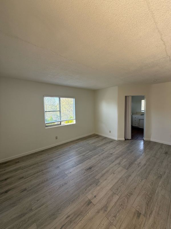 13702 Penn St ##B