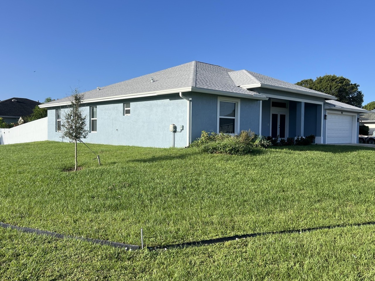 900 Sw Versailles Ave - Photo 3 of 33