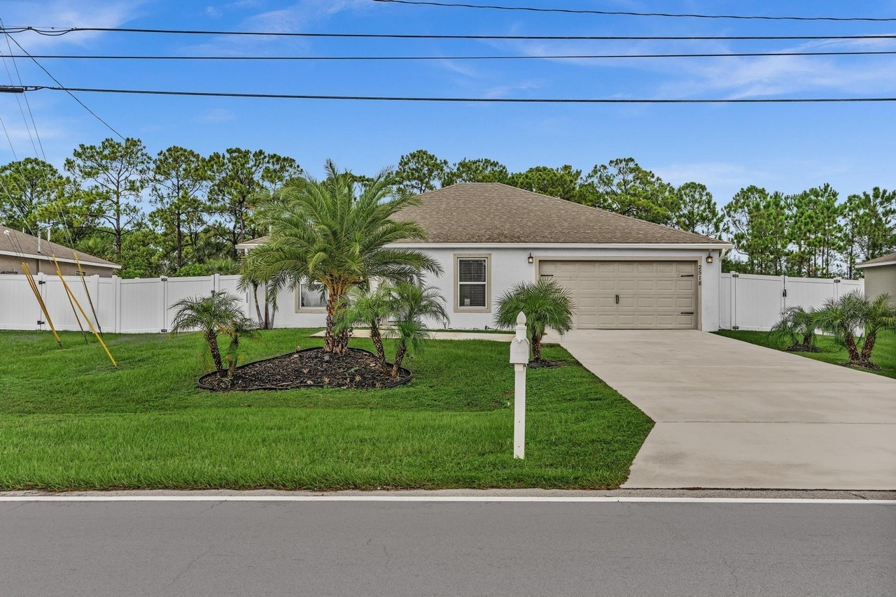 2518 Sw Savage Blvd - Photo 4 of 50