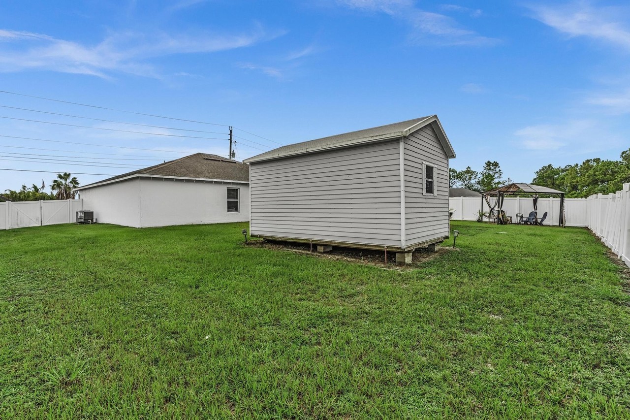 2518 Sw Savage Blvd - Photo 6 of 50