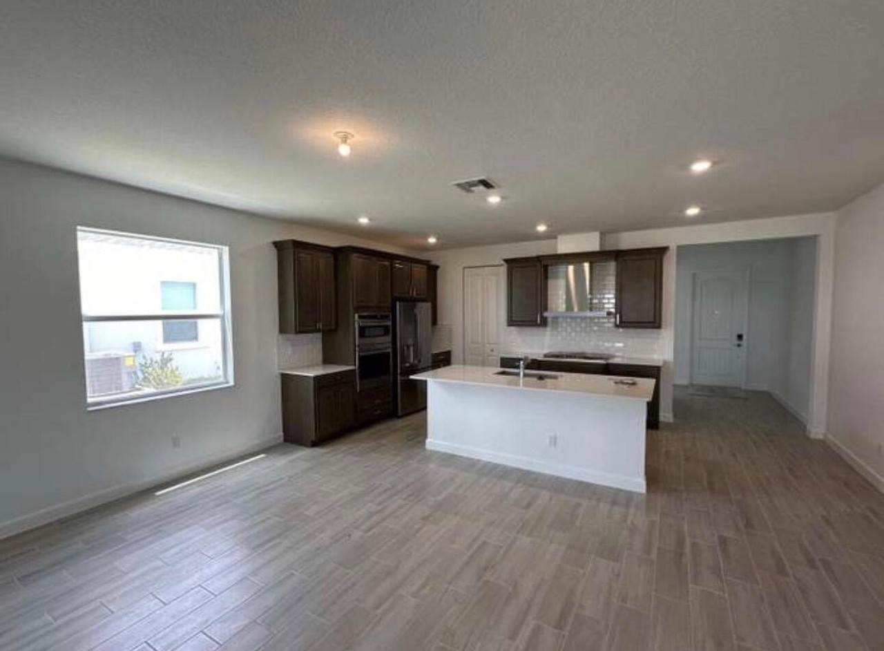 1166 Tangled Orchard Trce - Photo 2 of 17