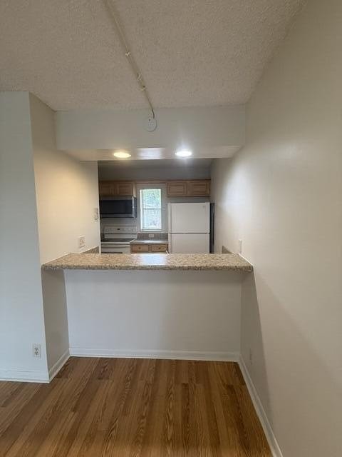 10143 Twin Lakes Dr #2J - Photo 6 of 18
