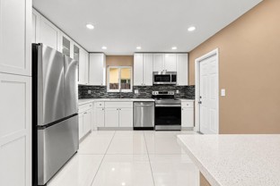6812 Oakhill - Photo 1 of 1