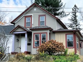 608 Wilkins St W - Photo 1 of 1