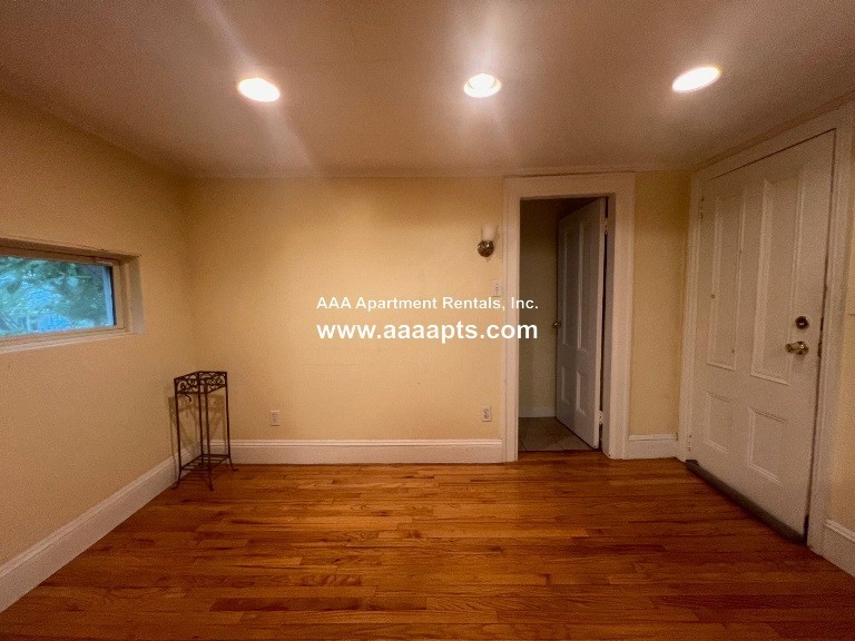 Touro Ave #2 - Photo 7 of 16