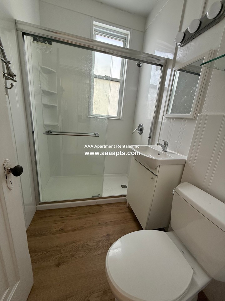 Clifton St #1R - Photo 5 of 6