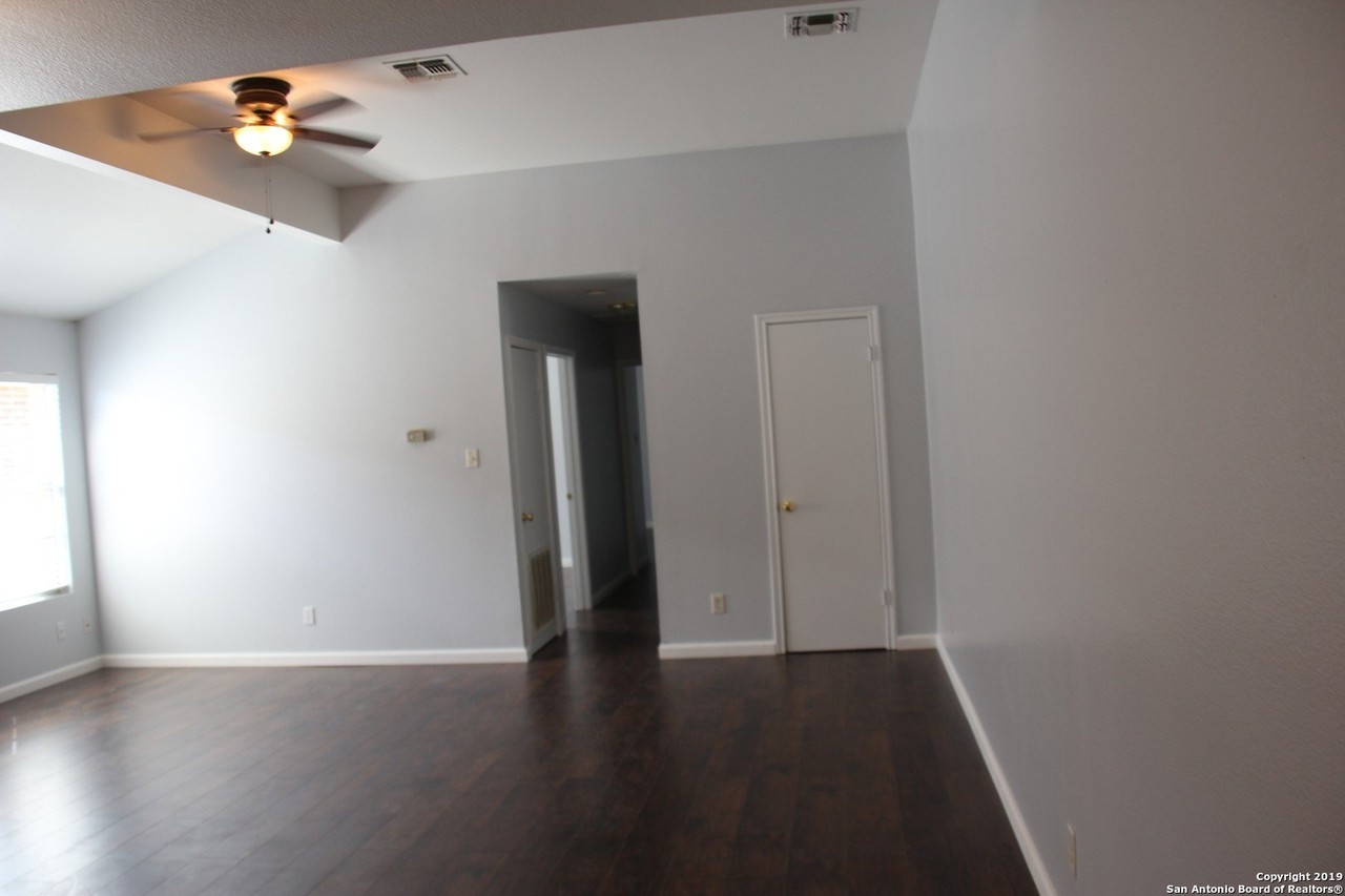 12231 Maverick Bluff St - Photo 7 of 19